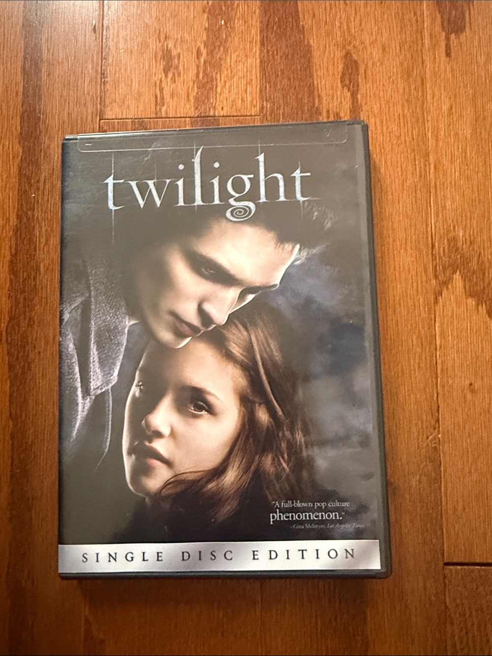 Twilight Single Disc Edition DVD Kristen Stewart Robert Pattinson 2008
